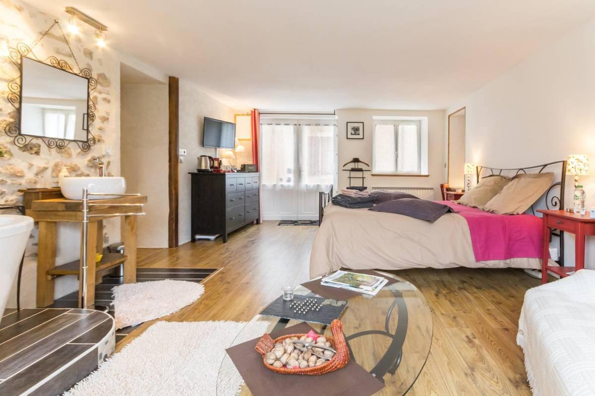 L'Escale Du Banquet Bed & Breakfast Mhère Dış mekan fotoğraf