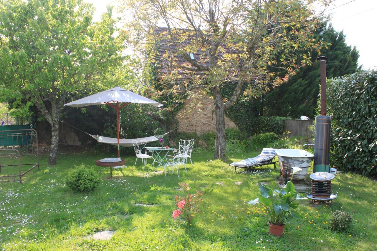 L'Escale Du Banquet Bed & Breakfast Mhère Dış mekan fotoğraf